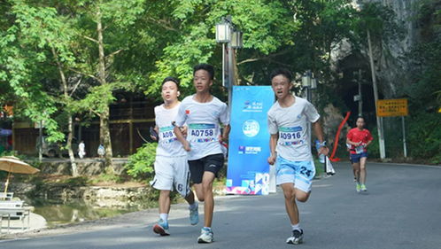 跑進(jìn)千年古韻，助力鄉(xiāng)村振興 黔東南傳統(tǒng)村落健身休閑大會(huì)鐵溪露營(yíng)季活力啟幕